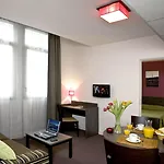 Adagio Access St Cyprien Lejlighedshotel Toulouse