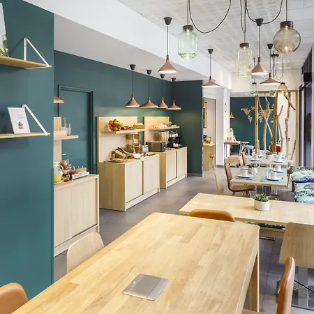 Adagio Access St Cyprien Aparthotel 3*