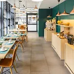 Adagio Access St Cyprien 아파트호텔