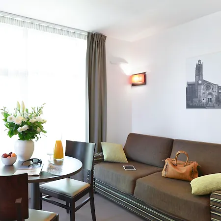 Adagio Access St Cyprien Apart Otel