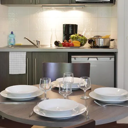 Lägenhetshotell Adagio Access St Cyprien 3*