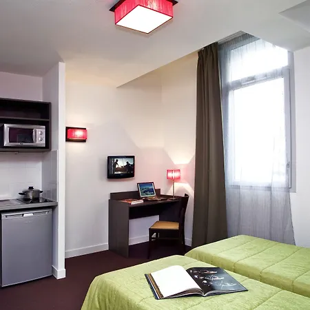 Adagio Access St Cyprien Apart Otel 3*