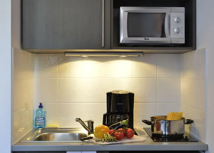 Adagio Access St Cyprien Апарт-отель Тулуза