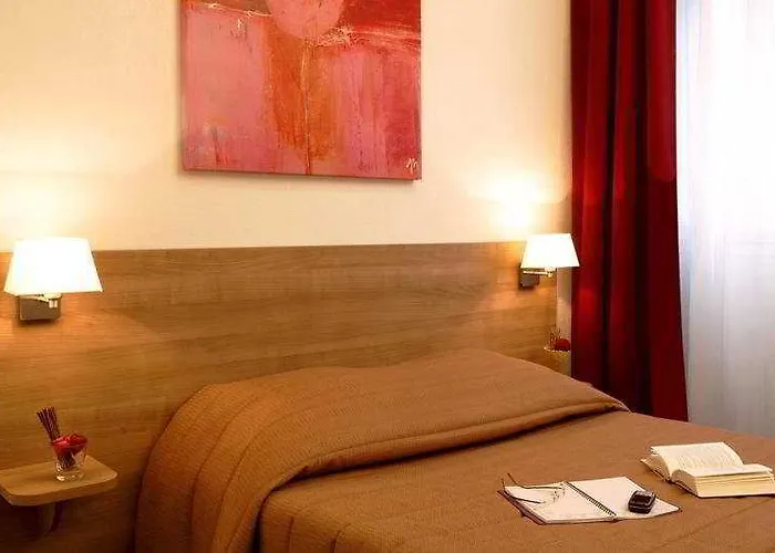 Апарт-отель Adagio Access St Cyprien 3*