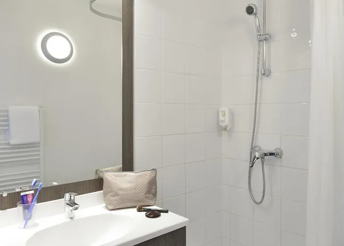 Adagio Access St Cyprien Апарт-отель 3*