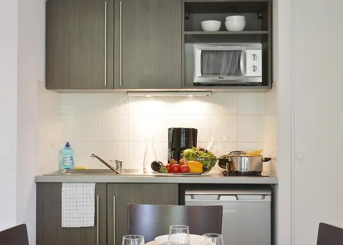 Adagio Access St Cyprien 3* Тулуза