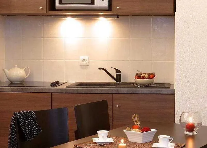 Adagio Access St Cyprien 아파트호텔