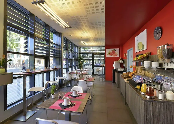 Adagio Access St Cyprien 아파트호텔