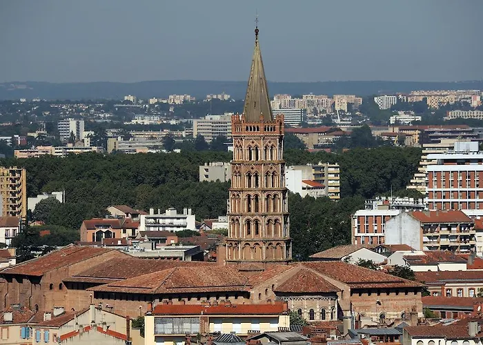 Adagio Access St Cyprien Aparthotel 3*